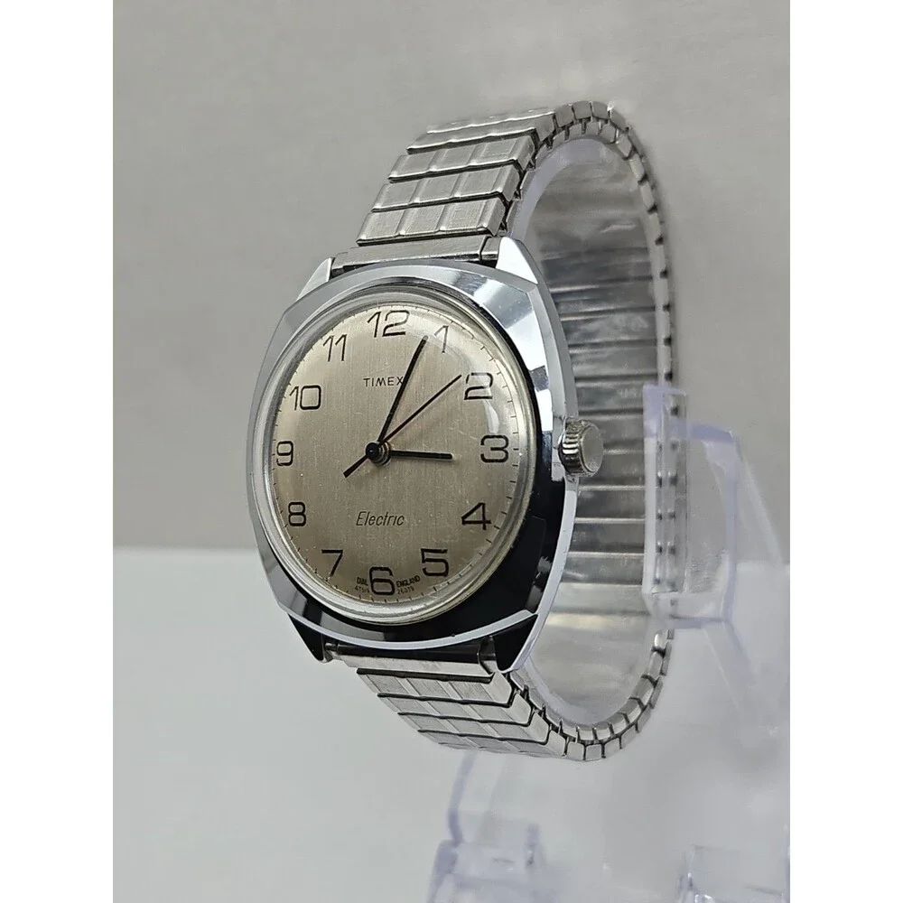 Vintage 1979 Timex Electric Mens Cushion Champagne Dial Watch New Battery